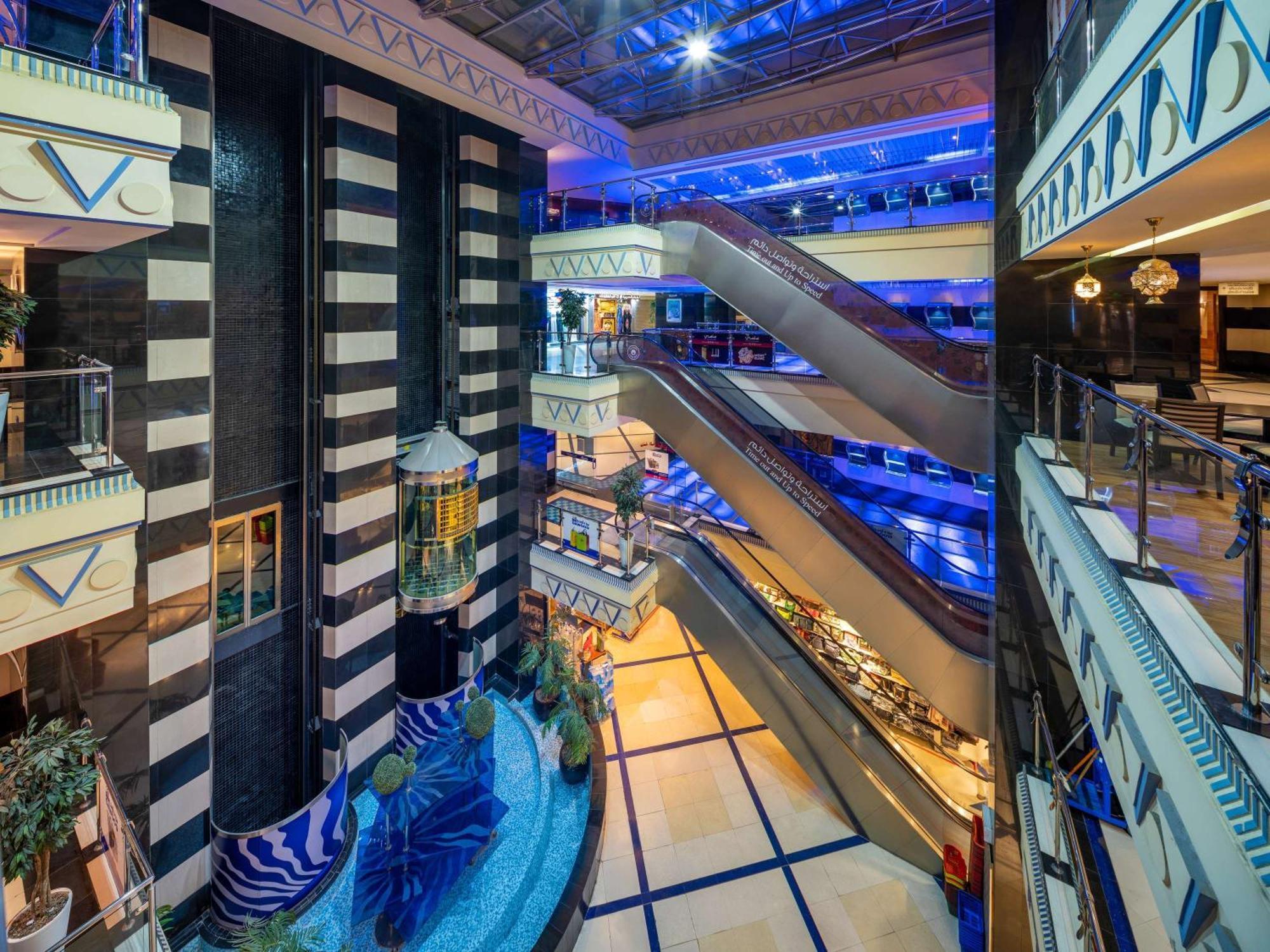麦地那瑞享酒店 外观 照片 The hotel's interior