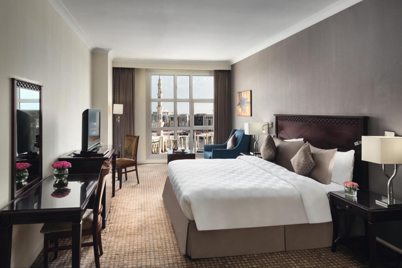 麦地那瑞享酒店 外观 照片 A room at the hotel